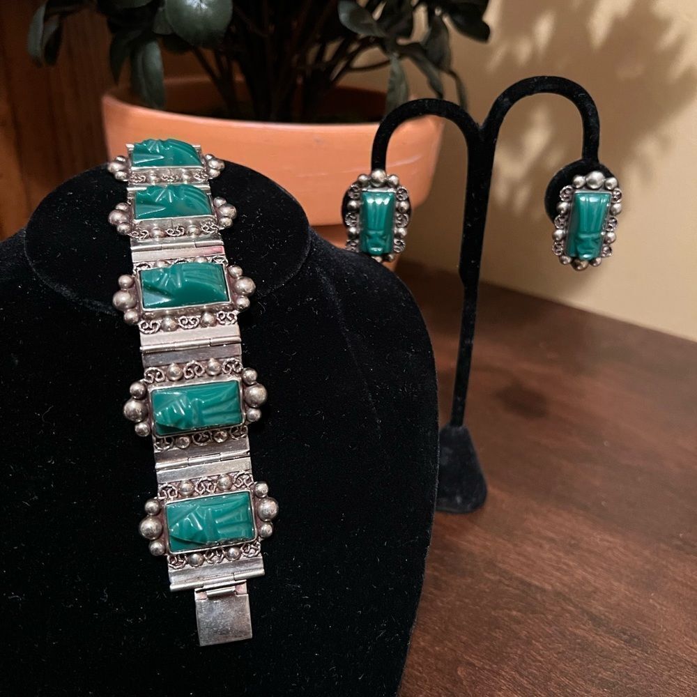 BEAUTIFUL VINTAGE GREEN ONYX SILVER SET FROM MEXICO BRACELET AND CLIPS EARRINGS